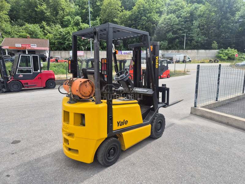 Yale 1,6 tona Triplex
