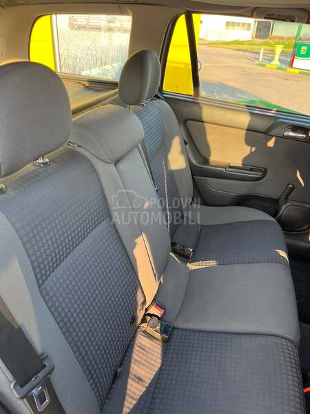 Opel Astra G 