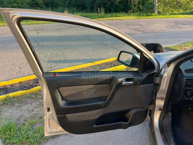 Opel Astra G 