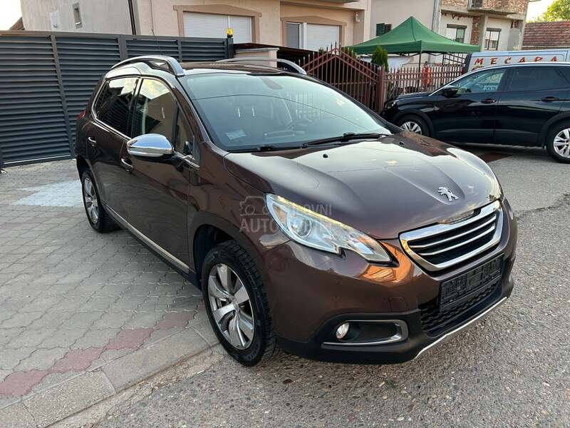 Peugeot 2008 1.2 /ALLURE/