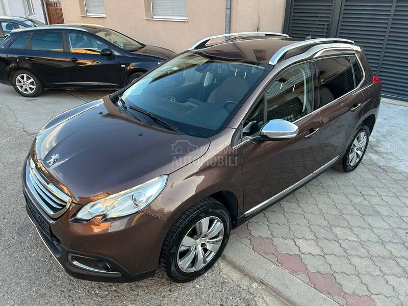 Peugeot 2008 1.2 /ALLURE/