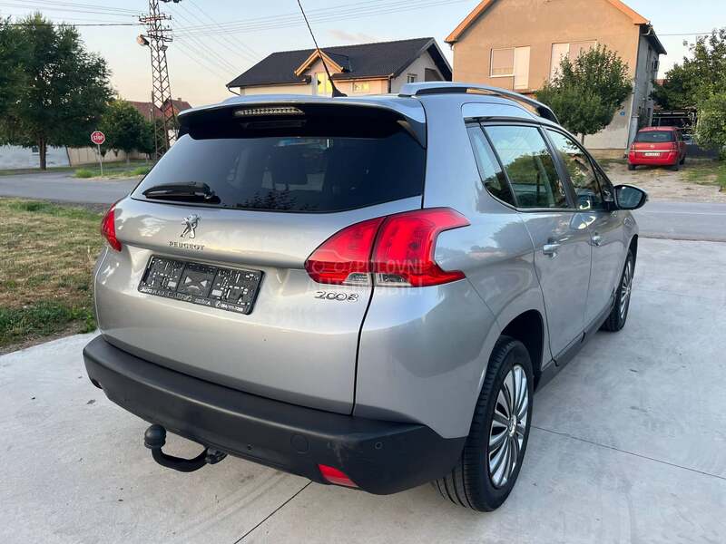 Peugeot 2008 1.2 PURETECH