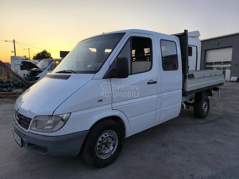Mercedes Benz Sprinter 311
