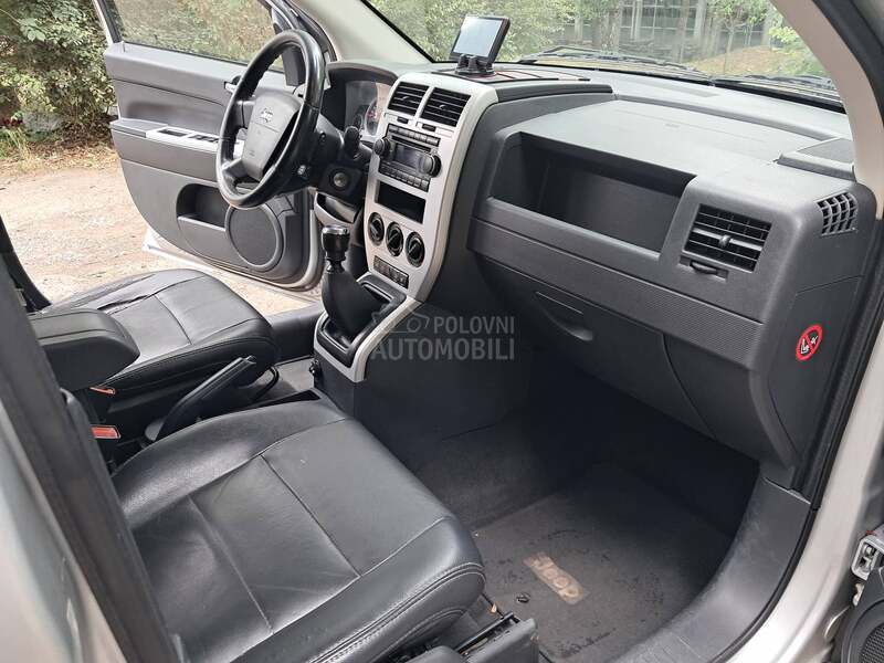 Jeep Compass 2 . 0 / C R D 4 X 4