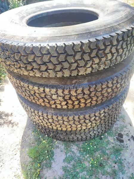Michelin 9/40 R20 Sve sezone