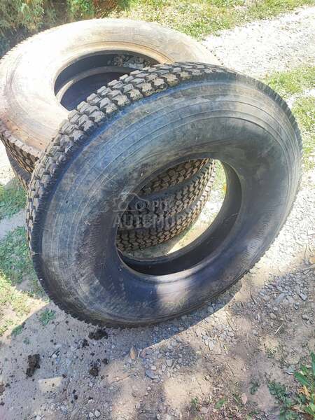 Michelin 9/40 R20 Sve sezone