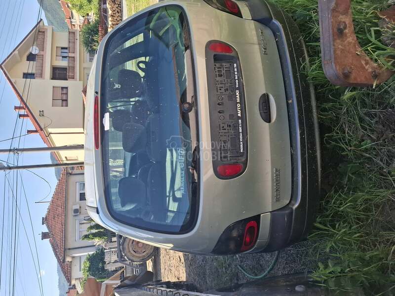 Renault Scenic 8