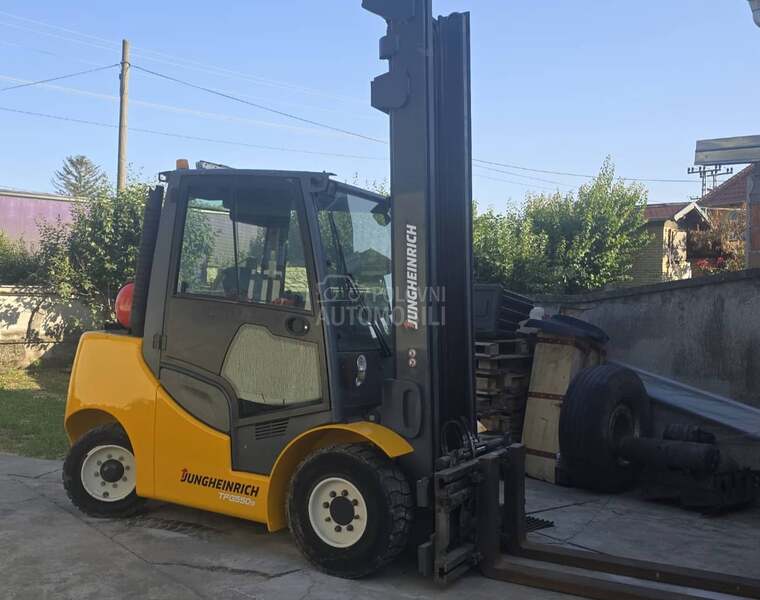 Jungheinrich TFG550S
