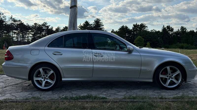 Mercedes Benz E 320 4matic  avangard