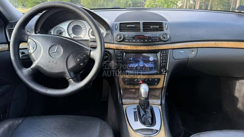 Mercedes Benz E 320 4matic  avangard