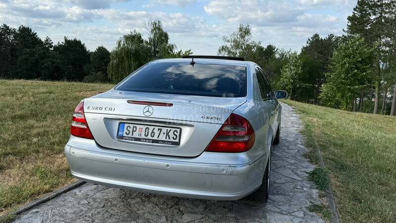 Mercedes Benz E 320 4matic  avangard