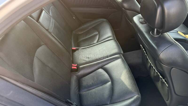 Mercedes Benz E 320 4matic  avangard