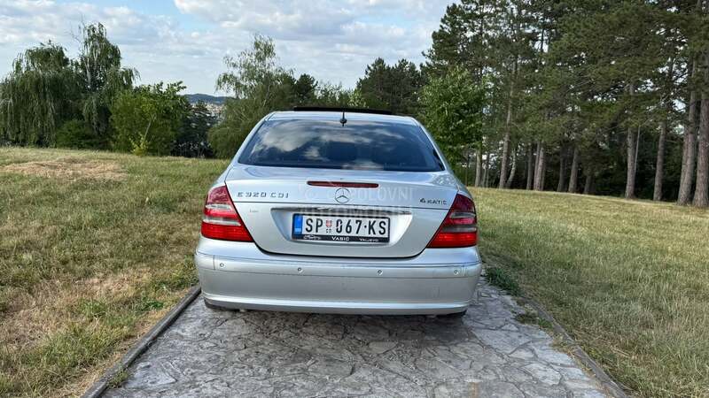 Mercedes Benz E 320 4matic  avangard