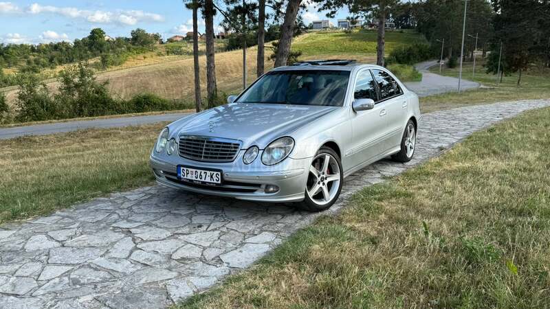 Mercedes Benz E 320 4matic  avangard