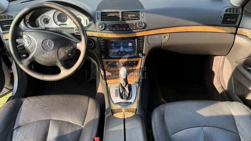 Mercedes Benz E 320 4matic  avangard
