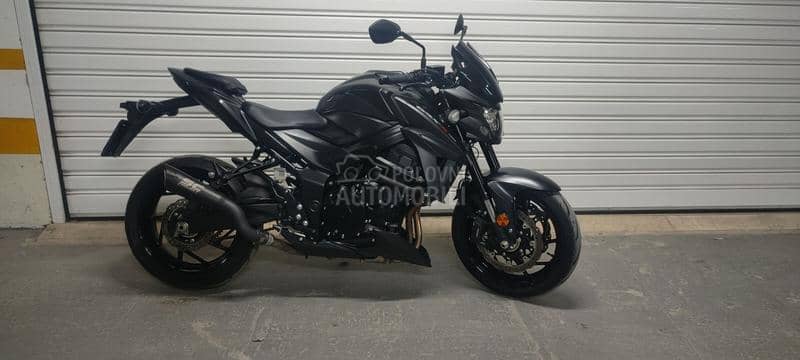 Suzuki GSXS 750
