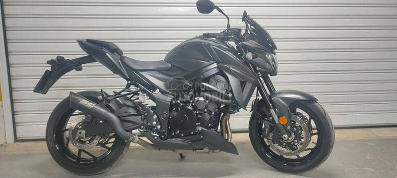 Suzuki GSXS 750