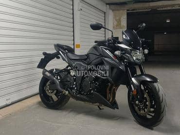 Suzuki GSXS 750