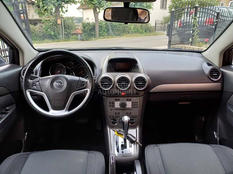 Opel Antara 2.0 / 4X4 / CH