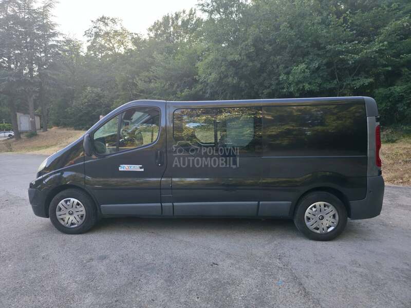 Renault Trafic 2.5
