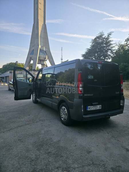 Renault Trafic 2.5
