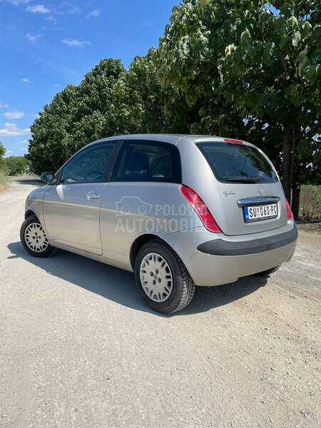 Lancia Ypsilon 1.2 8V