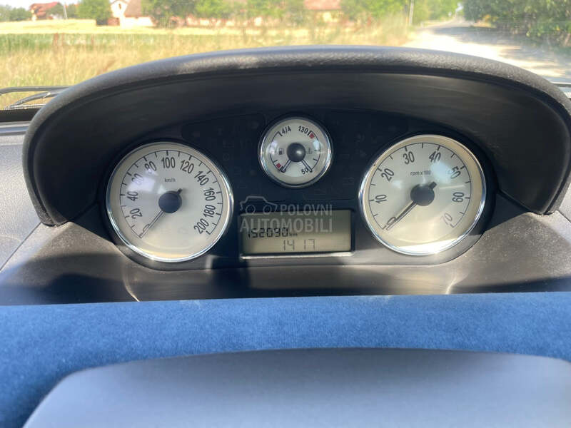 Lancia Ypsilon 1.2 8V