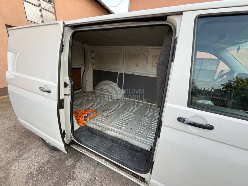 Volkswagen Transporter T5 1.9 tdi