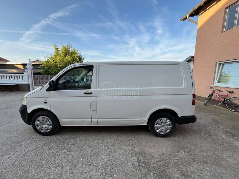 Volkswagen Transporter T5 1.9 tdi