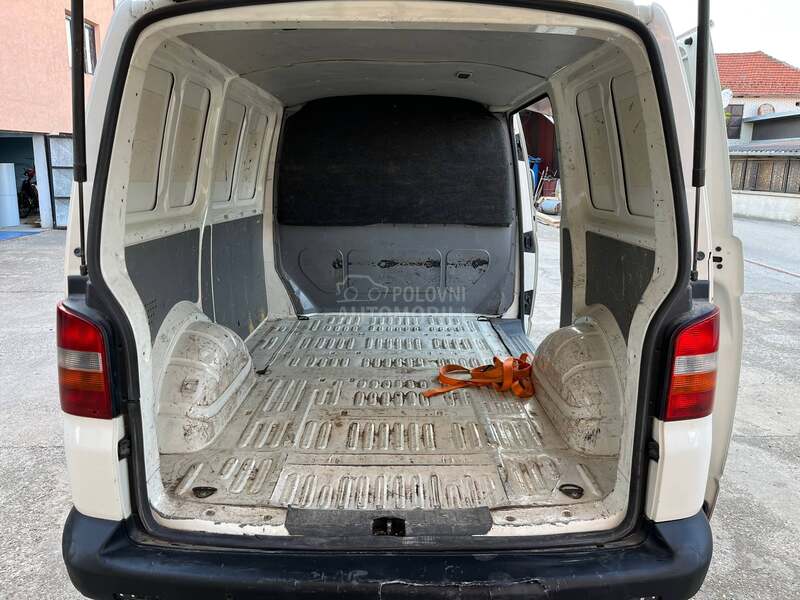 Volkswagen Transporter T5 1.9 tdi