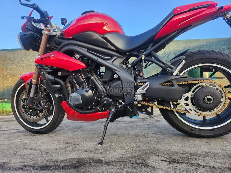 Triumph Speed Triple 1050