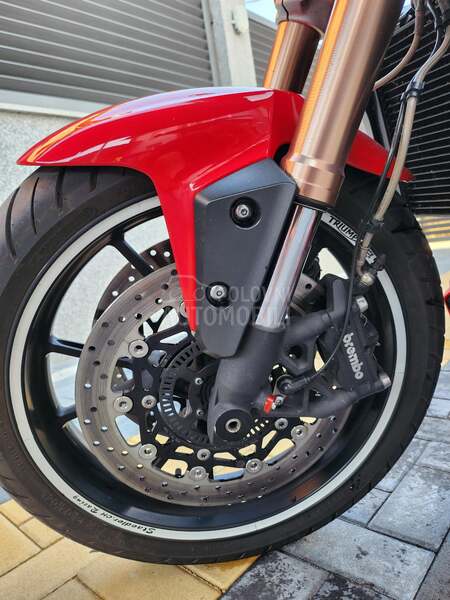 Triumph Speed Triple 1050