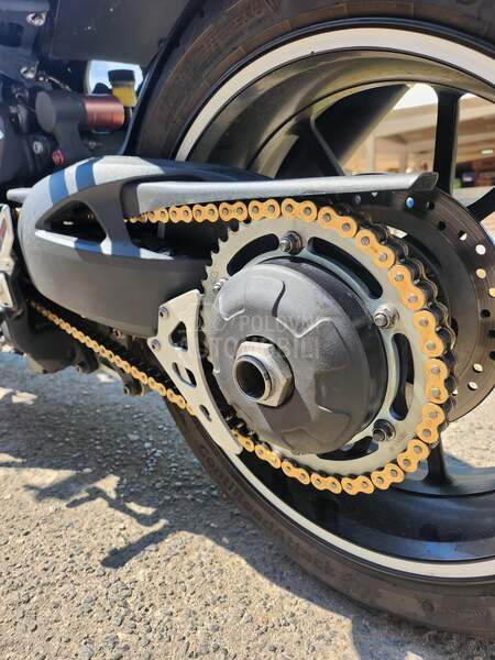 Triumph Speed Triple 1050