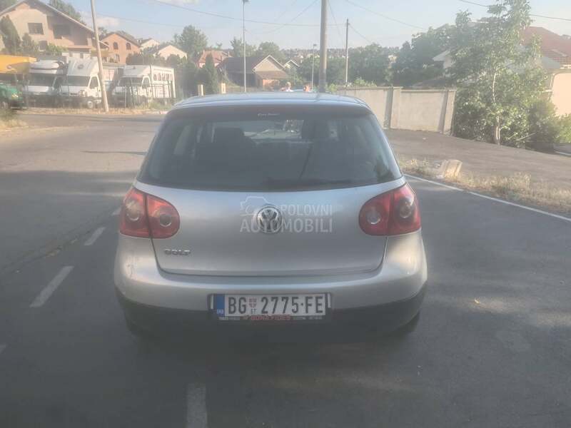 Volkswagen Golf 5 1.6