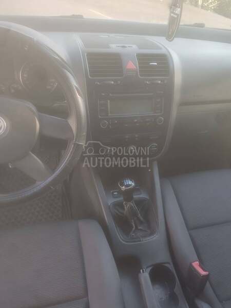 Volkswagen Golf 5 1.6