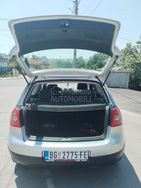 Volkswagen Golf 5 1.6