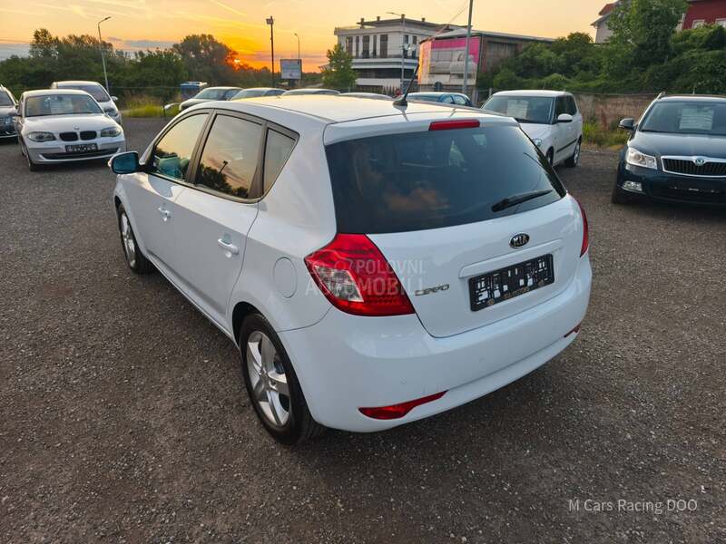 Kia cee`d 1.6 CH