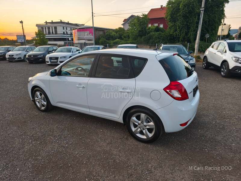 Kia cee`d 1.6 CH