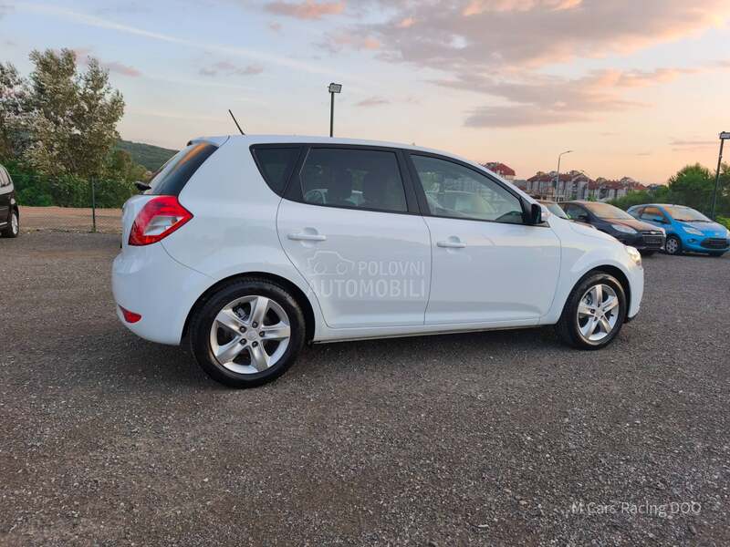 Kia cee`d 1.6 CH