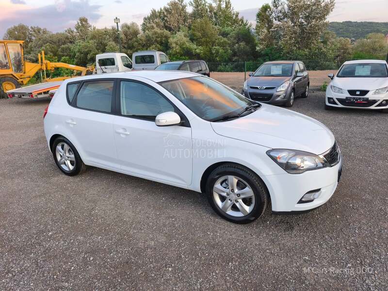 Kia cee`d 1.6 CH