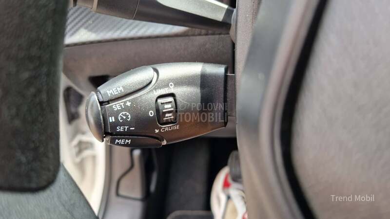 Peugeot 208 1,5 hdi Premium