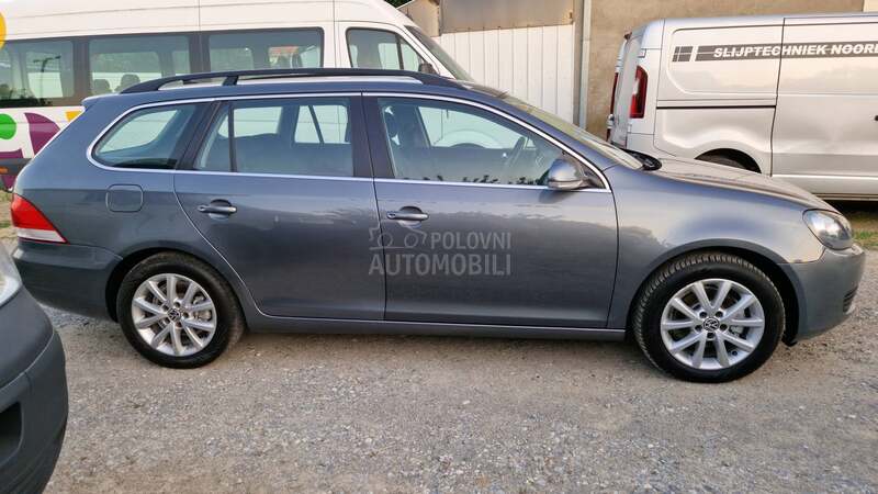 Volkswagen Golf 6 1.6 tdi Nav