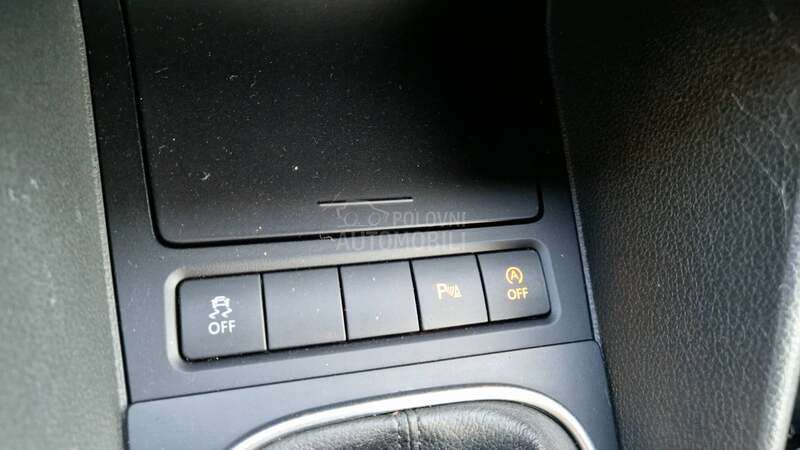 Volkswagen Golf 6 1.6 tdi Nav