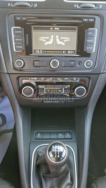 Volkswagen Golf 6 1.6 tdi Nav