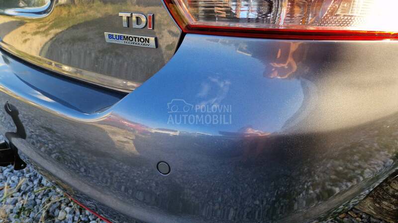 Volkswagen Golf 6 1.6 tdi Nav