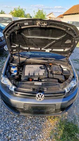 Volkswagen Golf 6 1.6 tdi Nav
