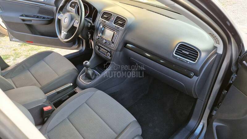 Volkswagen Golf 6 1.6 tdi Nav