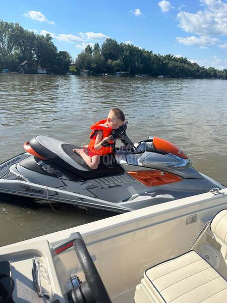 Sea-Doo RXP 255