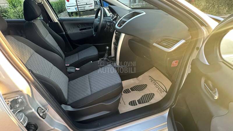 Peugeot 207 1.6Hdi