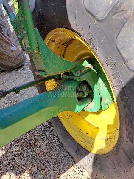 John Deere 1640
